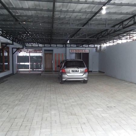 Jombang Rembulan Guest House מראה חיצוני תמונה
