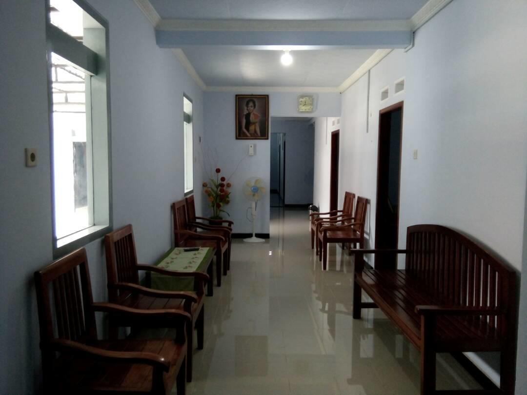 Jombang Rembulan Guest House מראה חיצוני תמונה